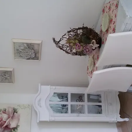 Le Rose Couette-café