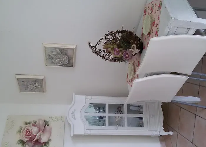 Le Rose Bed & Breakfast