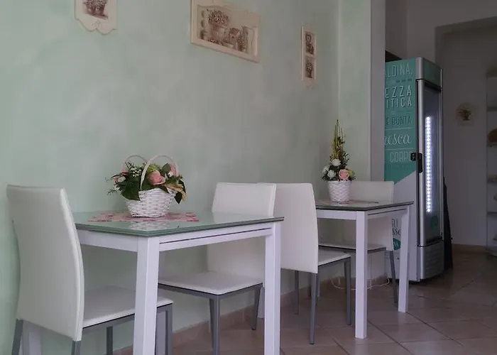 Le Rose Bed & Breakfast Olbia